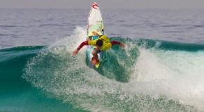 Medina é campeão da etapa sul-africana do mundial de surfe
