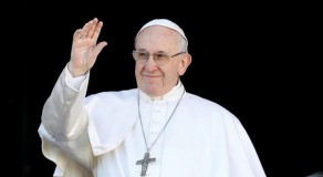 Papa Francisco recorda jornalistas assassinados e ressalta que a liberdade de imprensa é necessária