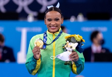 Tóquio: Rebeca Andrade será porta-bandeira do Brasil no encerramento
