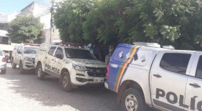 Suspeitos de tráfico de drogas e posse de arma são presos durante operação em Toritama