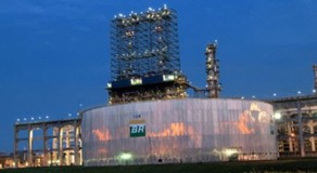 Bolsonaro anuncia redução no preço da gasolina nas refinarias