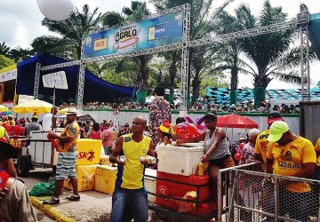  Prefeitura do Recife institui auxílio para comerciantes informais e catadores que trabalham no Carnaval