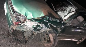 Mulher morre após colisão entre carro e moto em Itaíba
