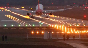 Serviço de iluminação no Aeroporto de Caruaru deve ser concluído até dezembro deste ano, garante Governo