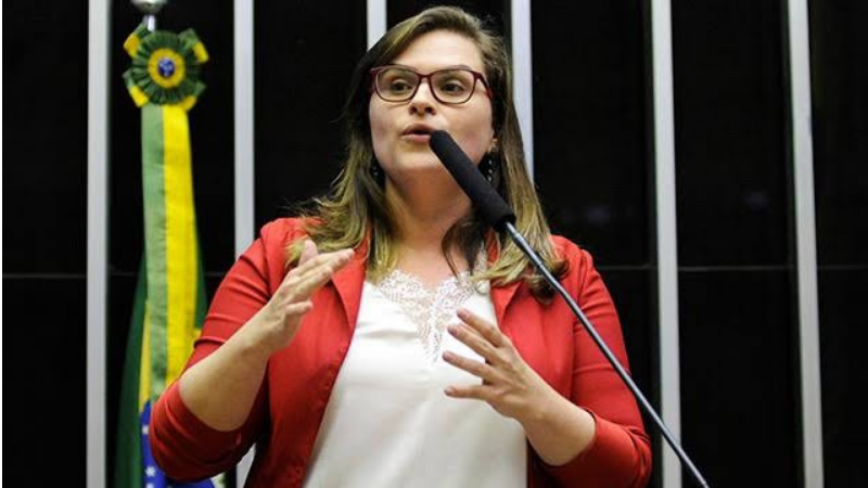 A deputada federal do PT-PE acionou o MPF com o objetivo de instaurar inquérito civil público contra o Presidente Bolsonaro, por ter autorizado a competição 
