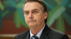 Bolsonaro diz que avalia reduzir para 4% imposto sobre produtos de TI