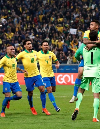 Brasil vence a Argentina por 2 a 0 e passa para final da Copa América