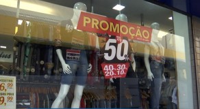 Lojas do comércio de Caruaru oferecem até 50% de desconto em julho